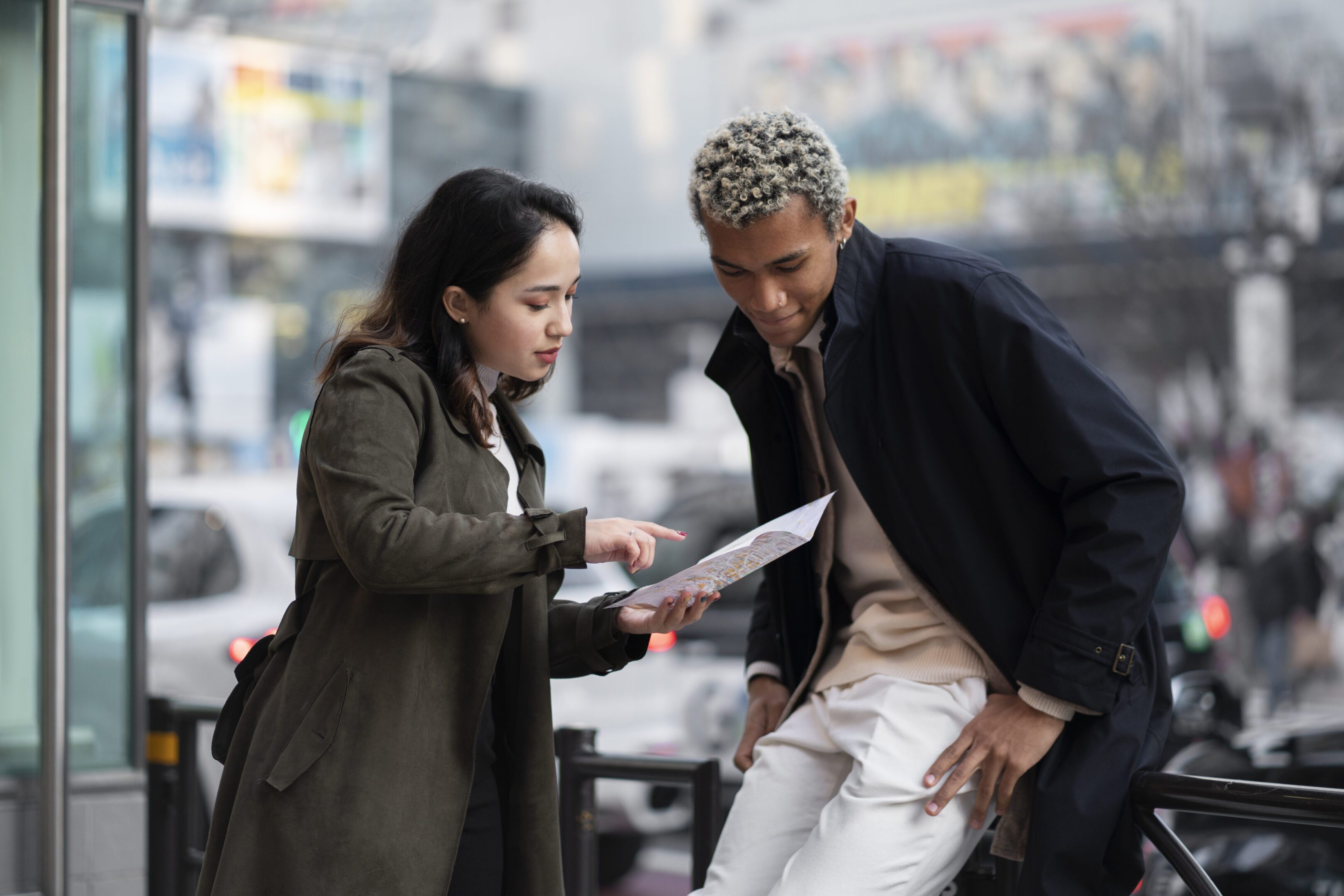 young-friends-traveling-through-japan